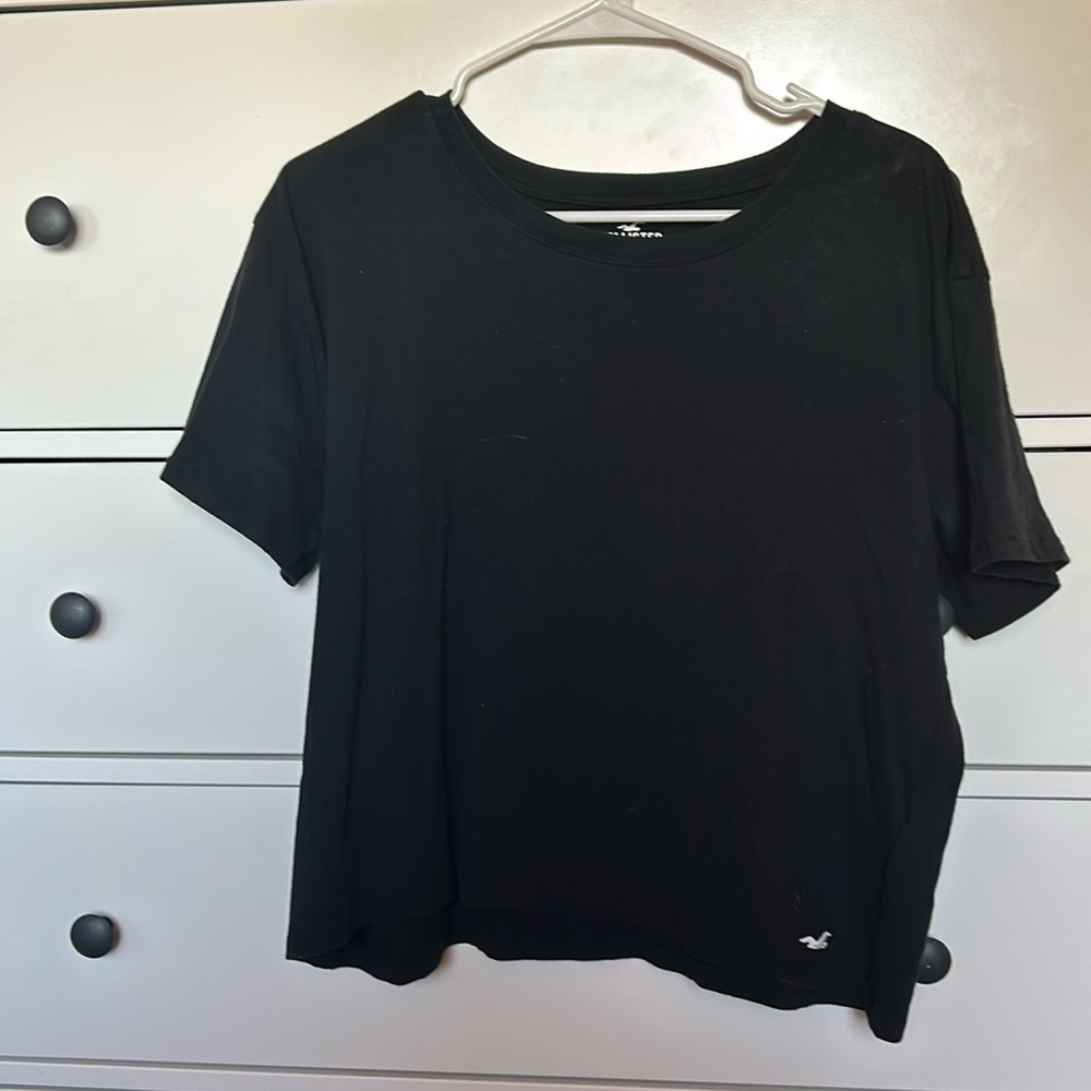 Hollister T shirt